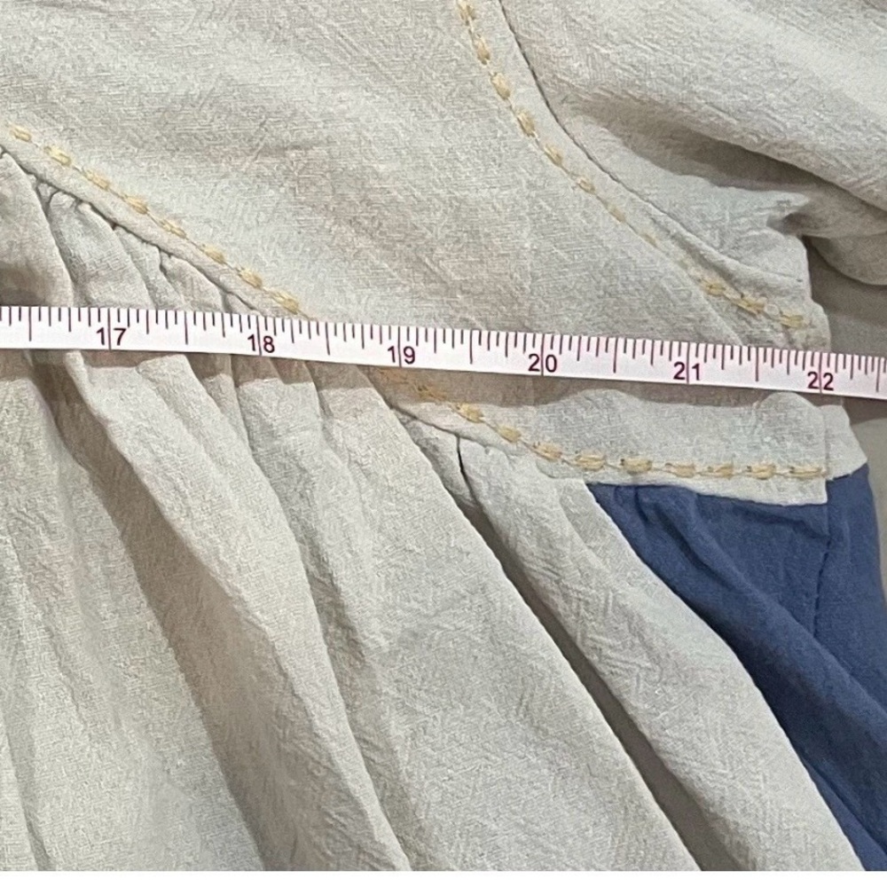 Umgee Embroidered Beige and Blue Women's dress sz small - Picture 4 of 4